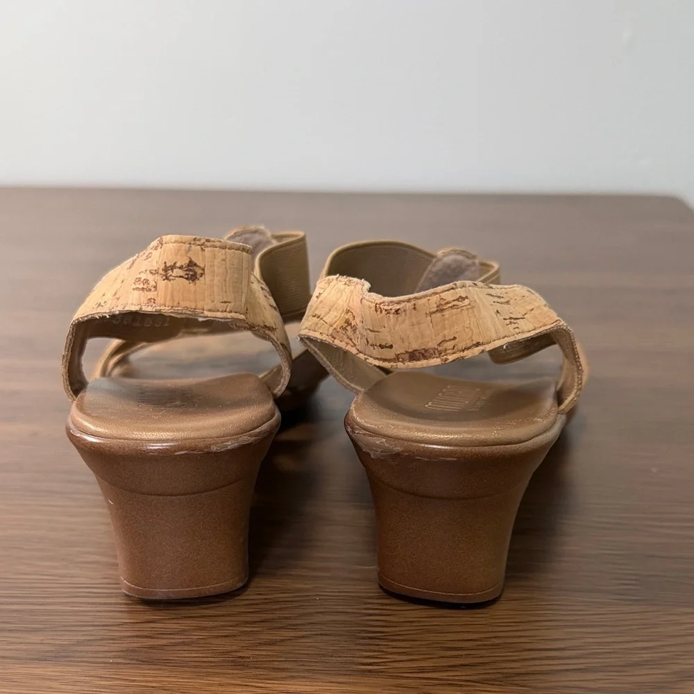 Munro American Cork Strappy Wedge Sandals Tan‎ Elastic 7M 78401